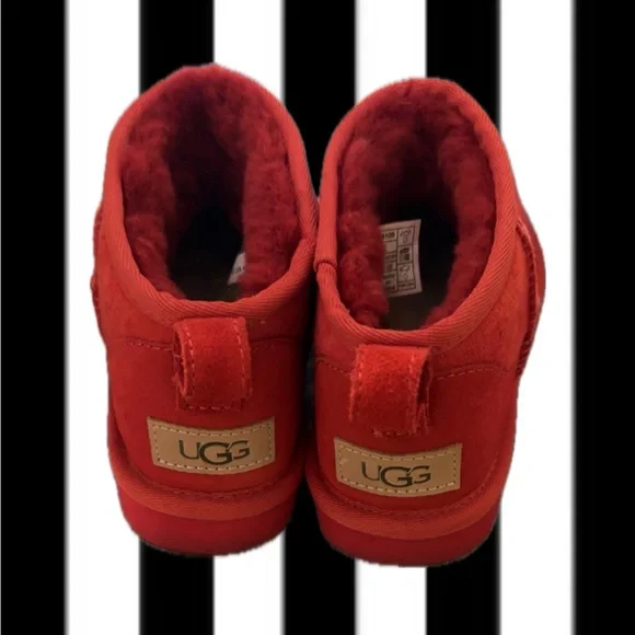 Red Mini Uggs - Picture 4 of 4